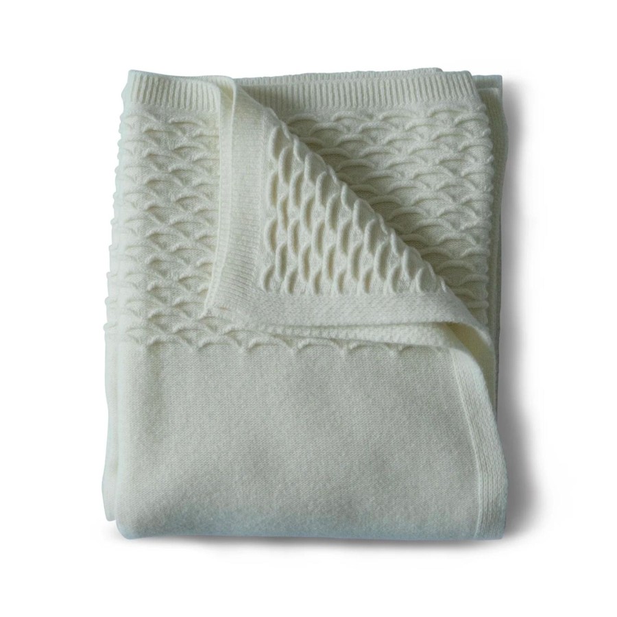 Bedding Evangeline | Evangeline Linen Scalloped Knit Throw