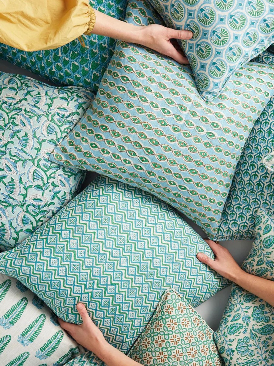 Bedding Walter G | Walter G Marbella Emerald Linen Cushion